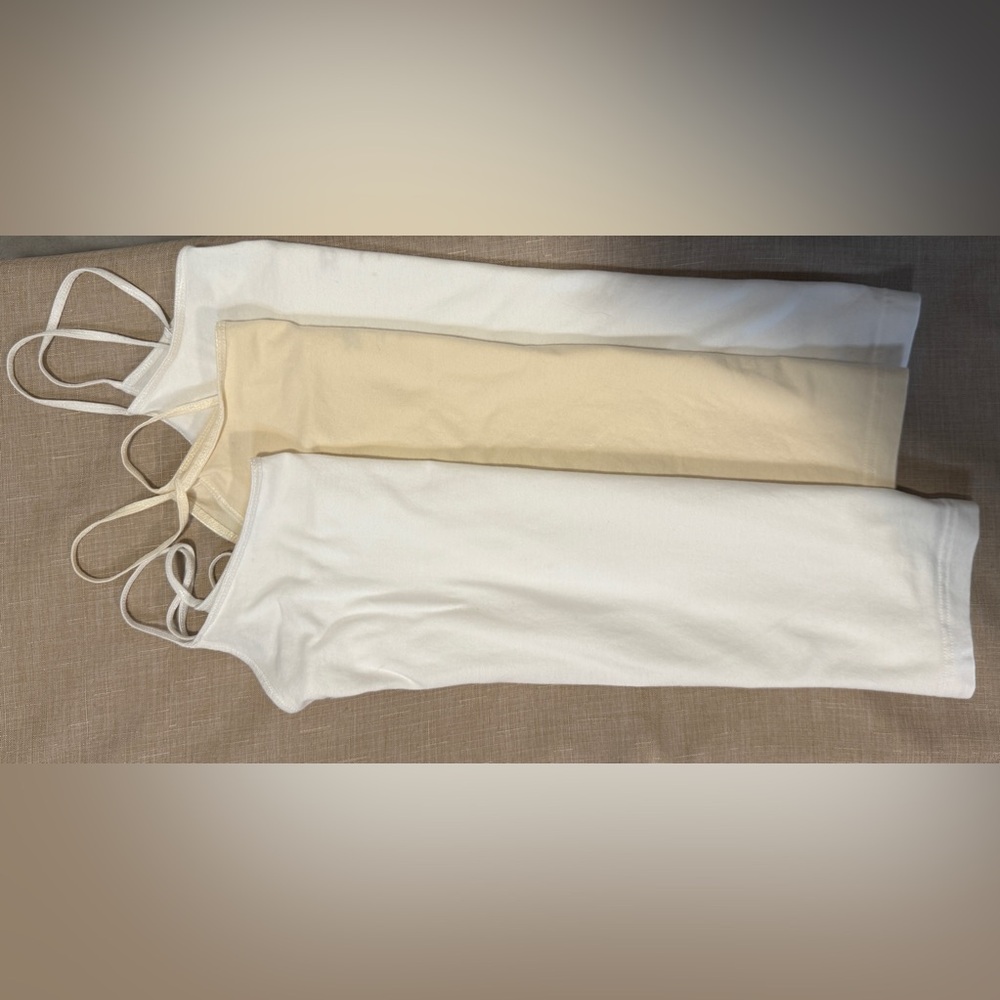 Arizona Jean Company 3 Tank Tops, 2 White And 1 Cream, Size L